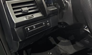 Rexton Sports Khan