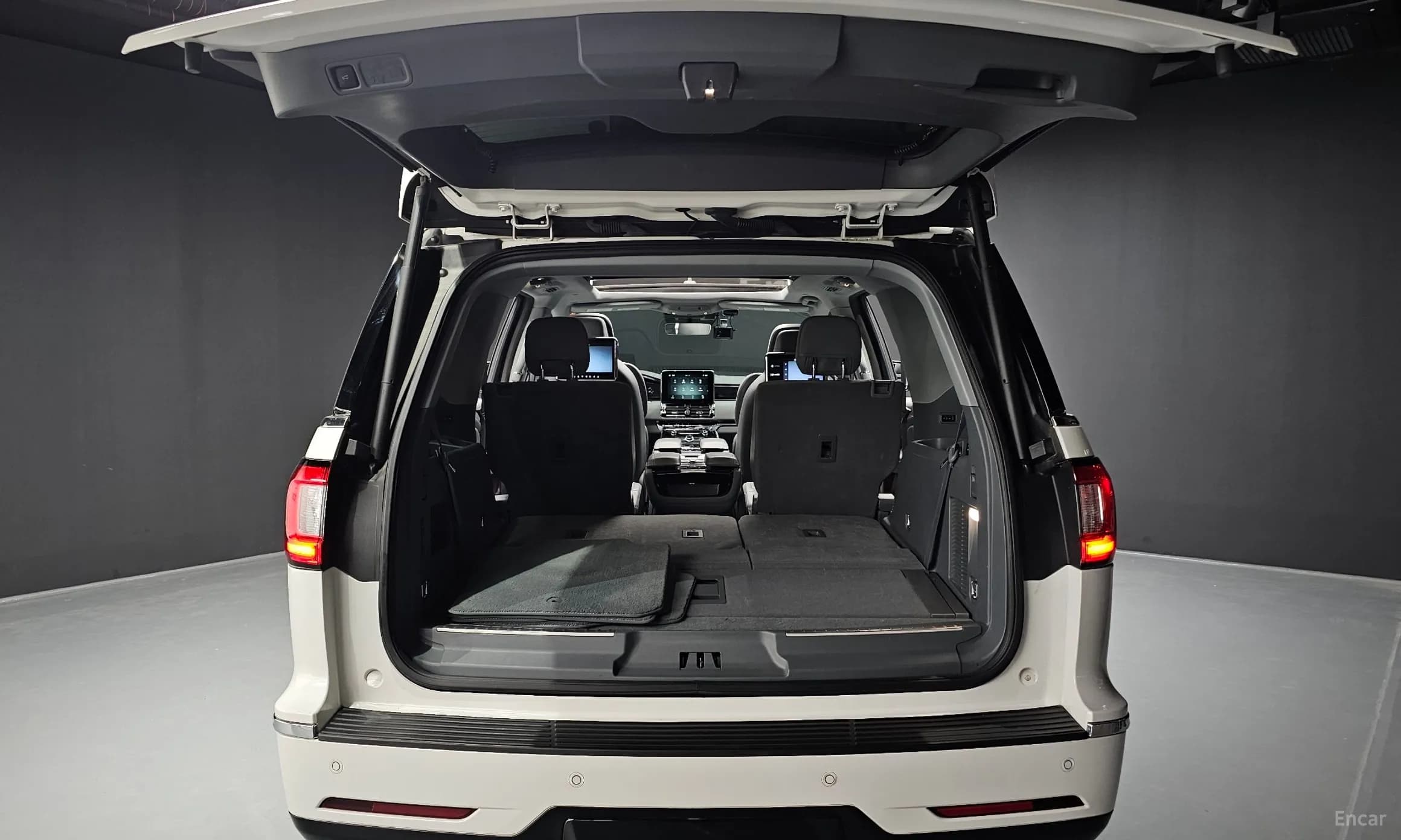 Navigator 4th generation