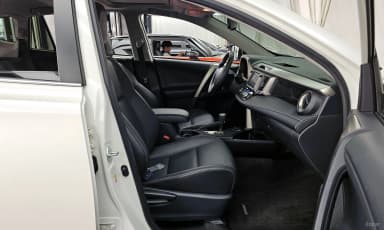 RAV4