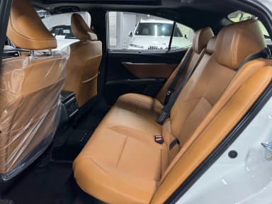 Camry (XV80)