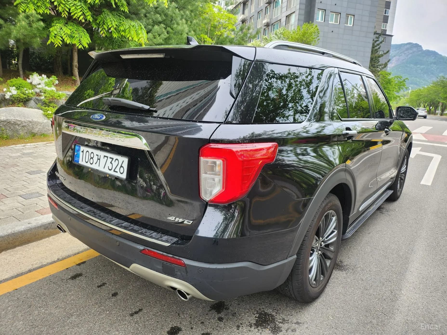 Explorer 6th Generation