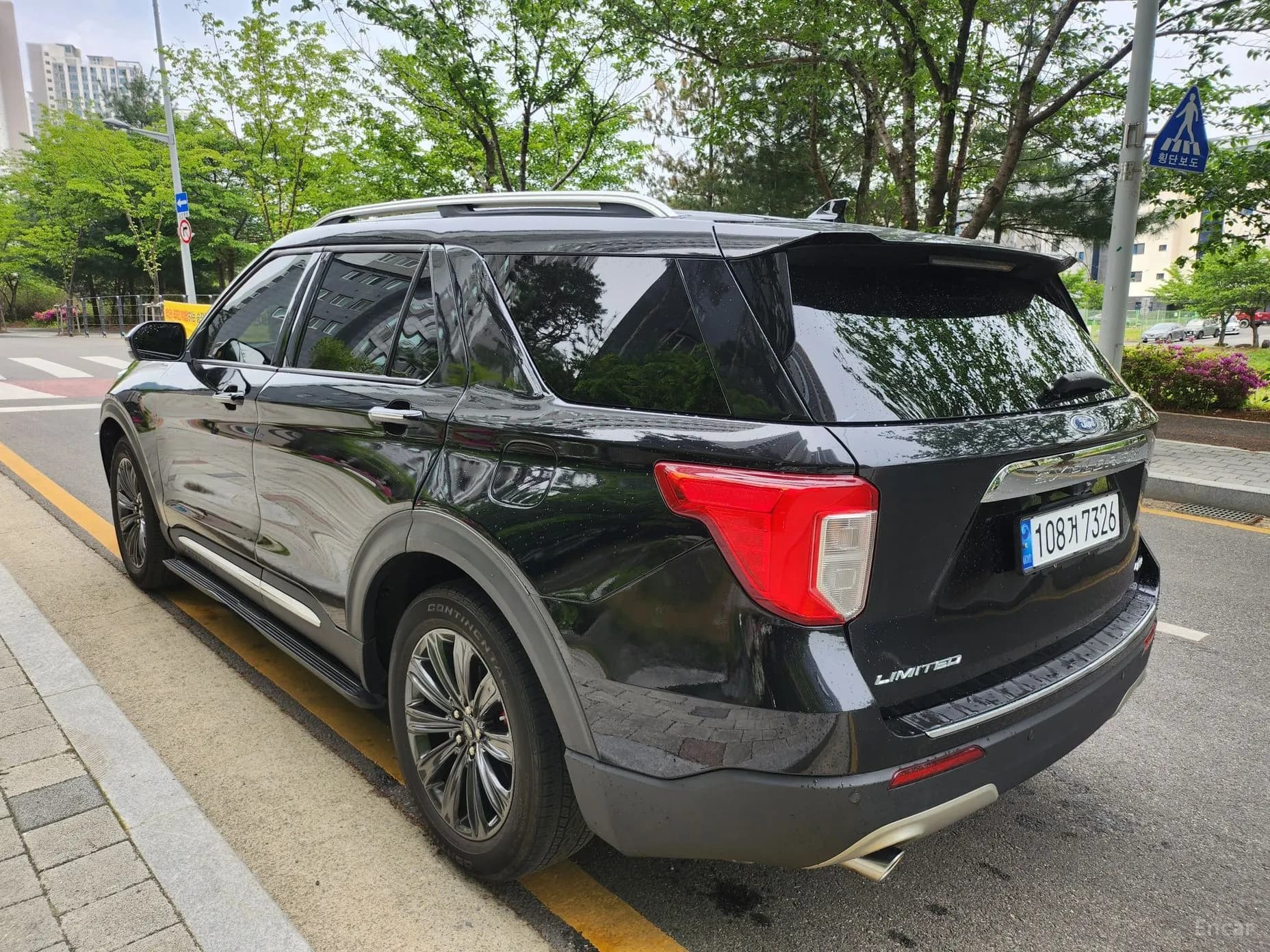 Explorer 6th Generation