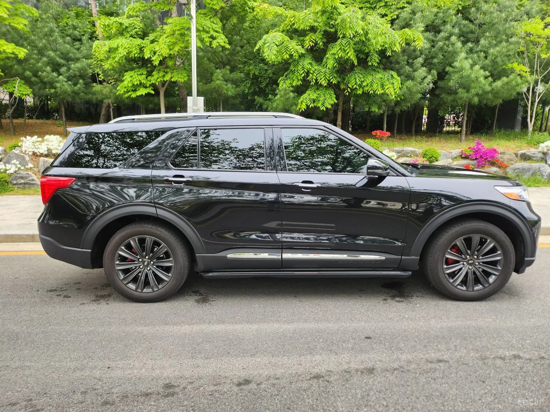 Explorer 6th Generation