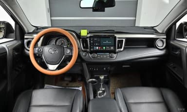 RAV4