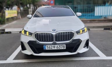 5 Series (G60)