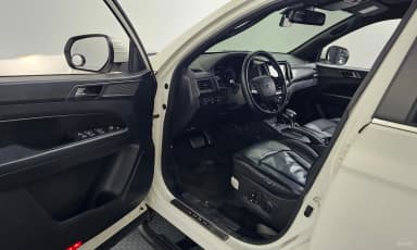 Rexton Sports Khan