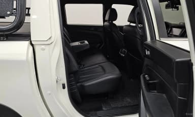 Rexton Sports Khan
