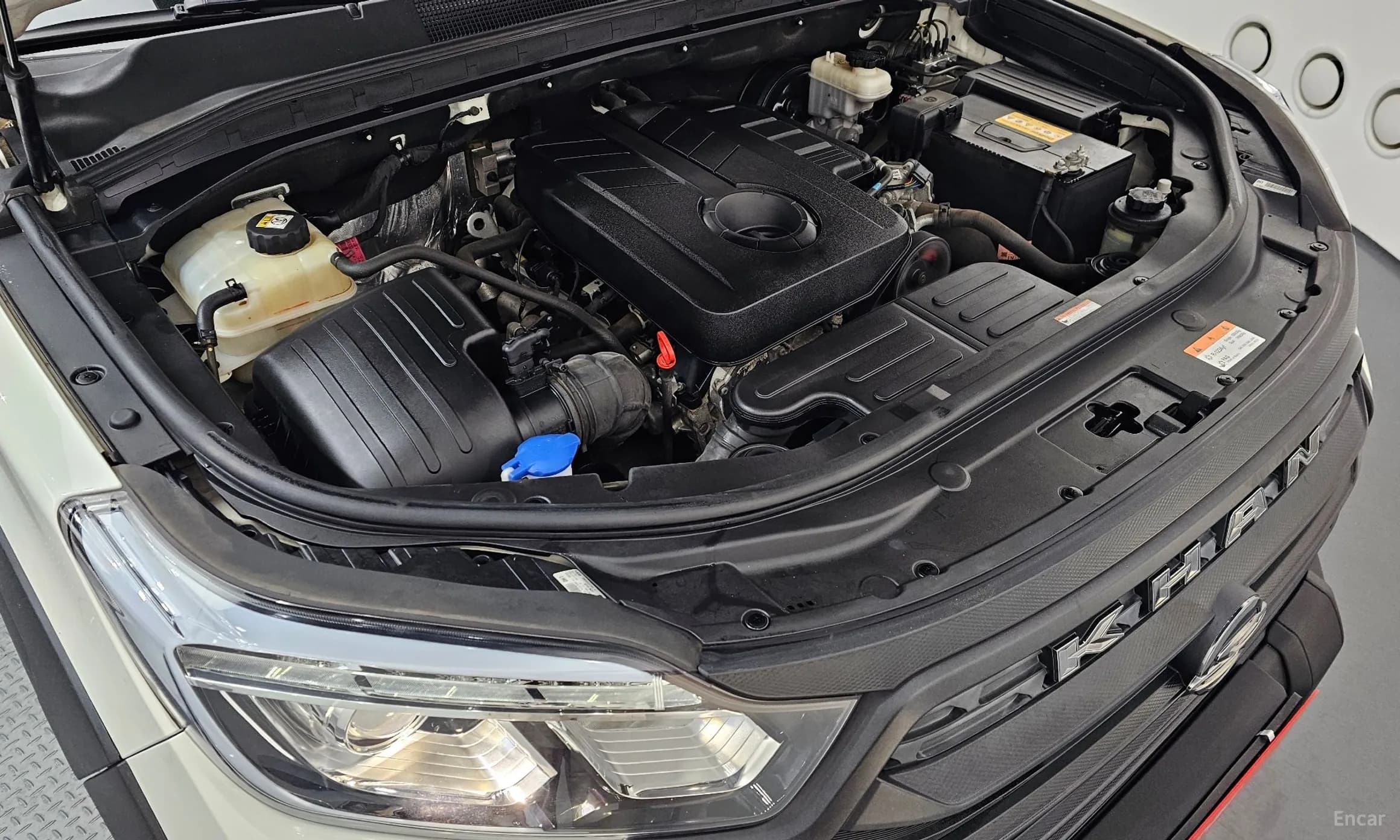 Rexton Sports Khan