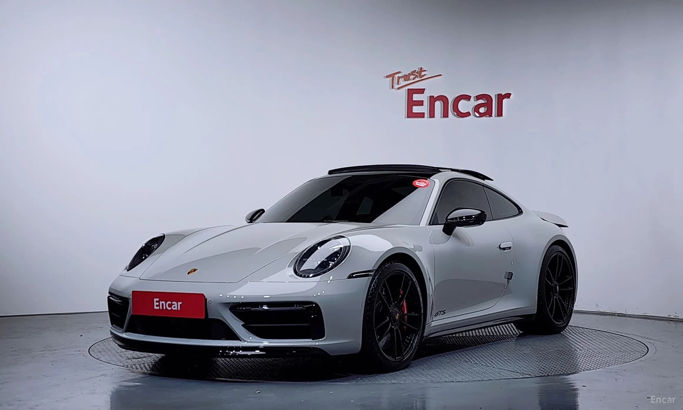 911 (992)