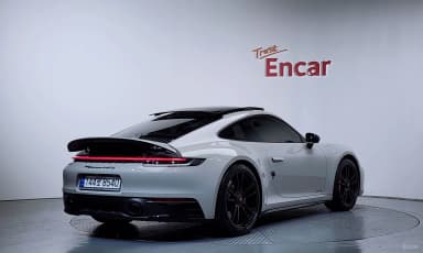 911 (992)