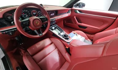 911 (992)