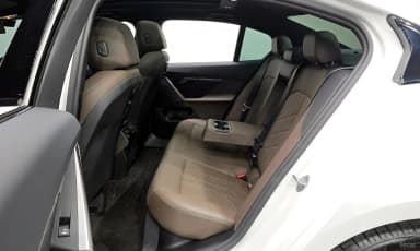 5 Series (G60)