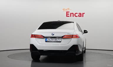 5 Series (G60)