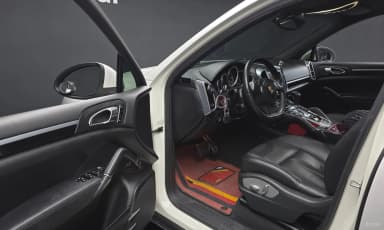 New Cayenne