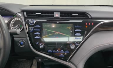 Camry (XV70)