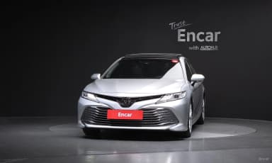 Camry (XV70)
