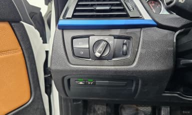 Series 4 (F32)
