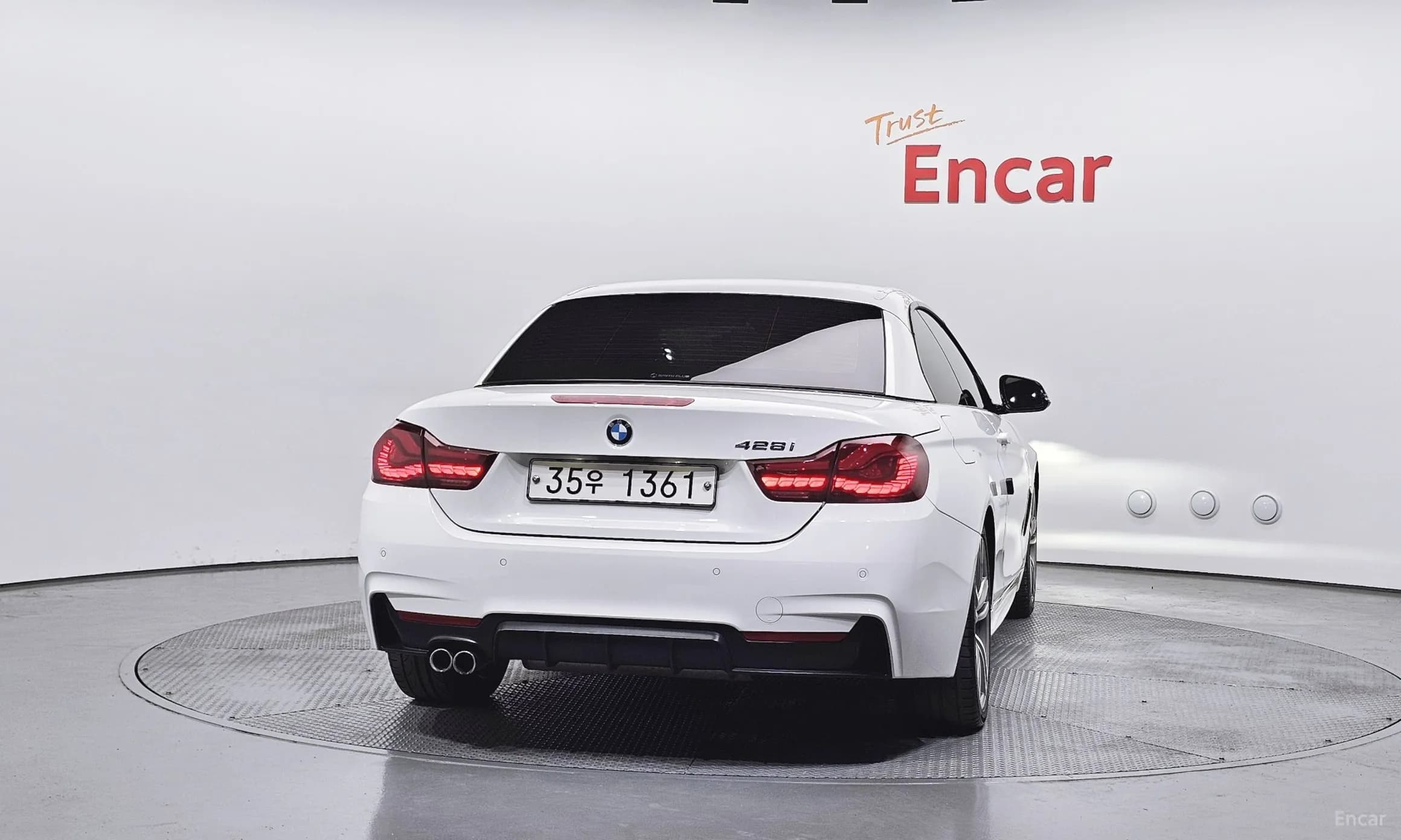 Series 4 (F32)