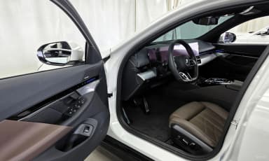 5 Series (G60)