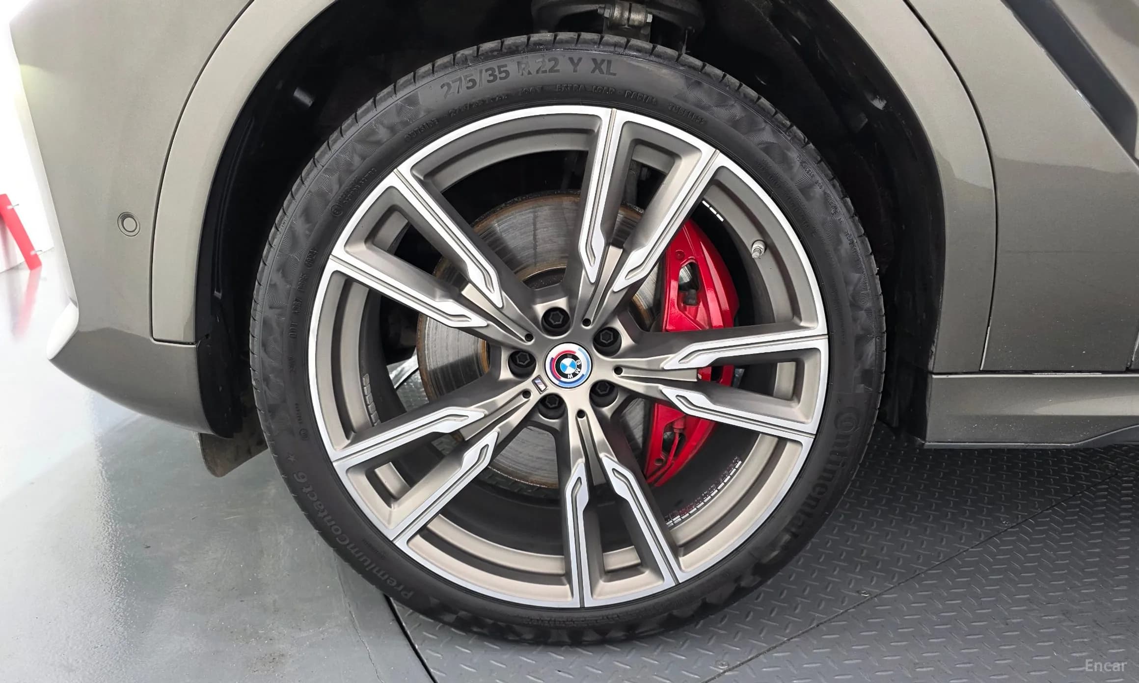 X6 (G06)