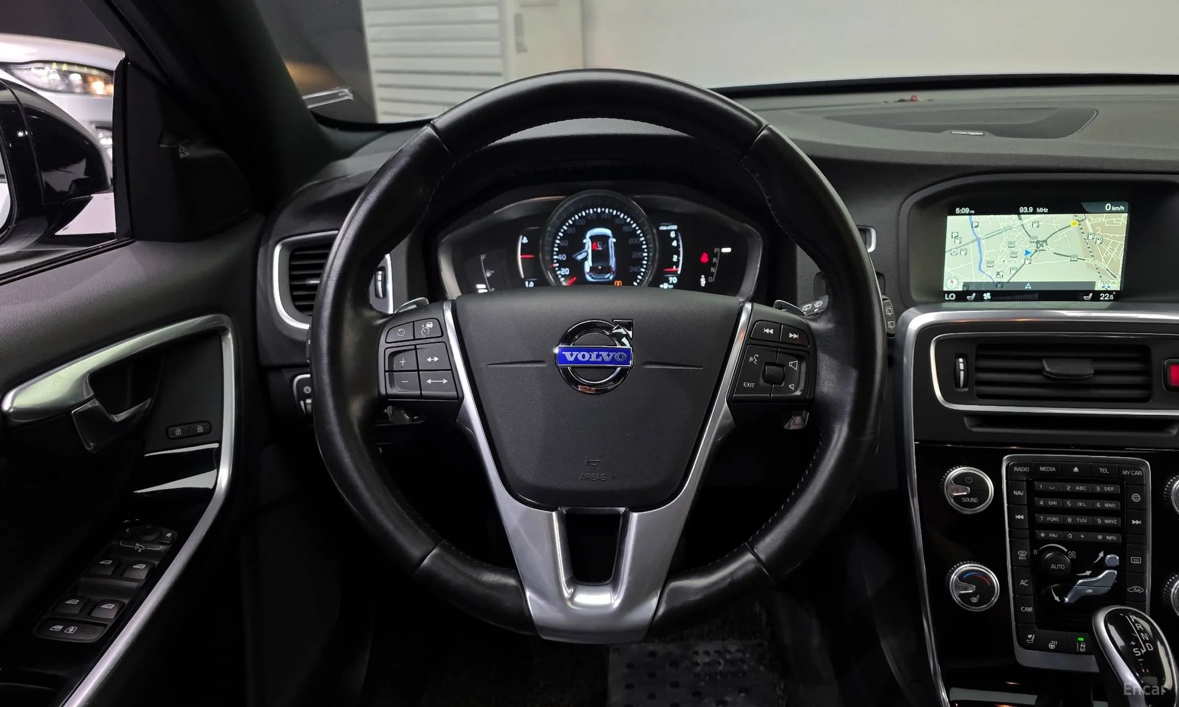 V60 Cross Country