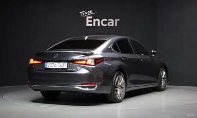 ES300h 7th Generation