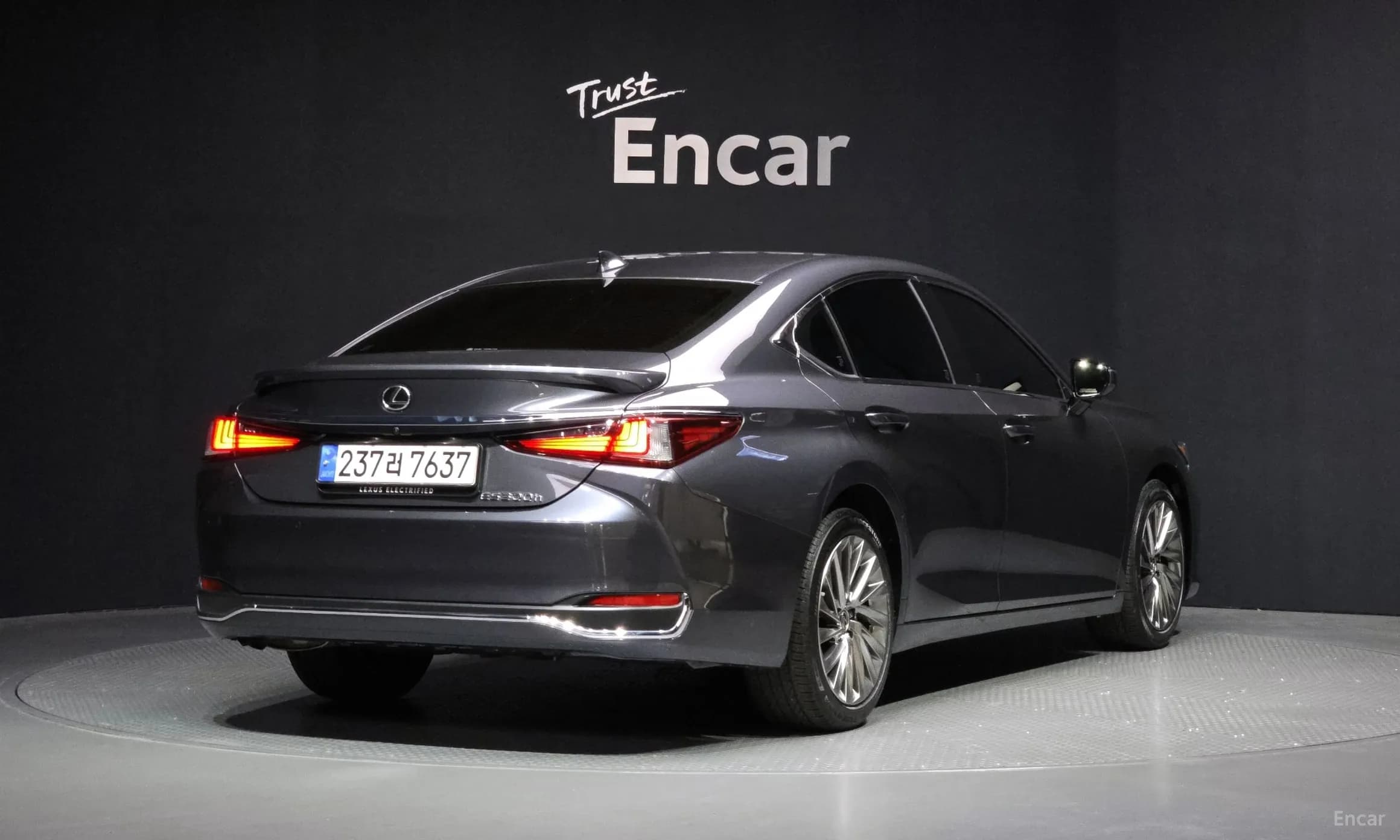 ES300h 7th Generation