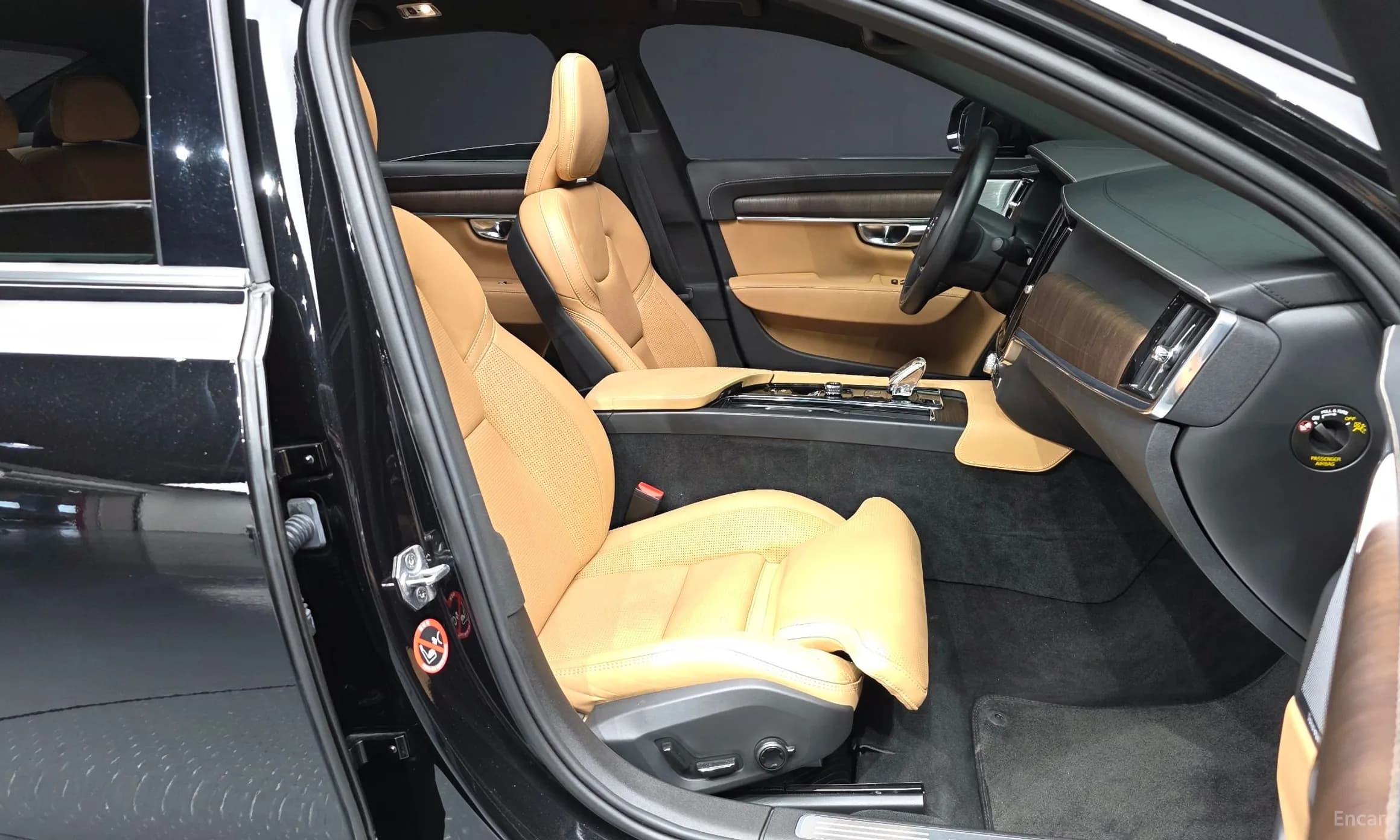 S90