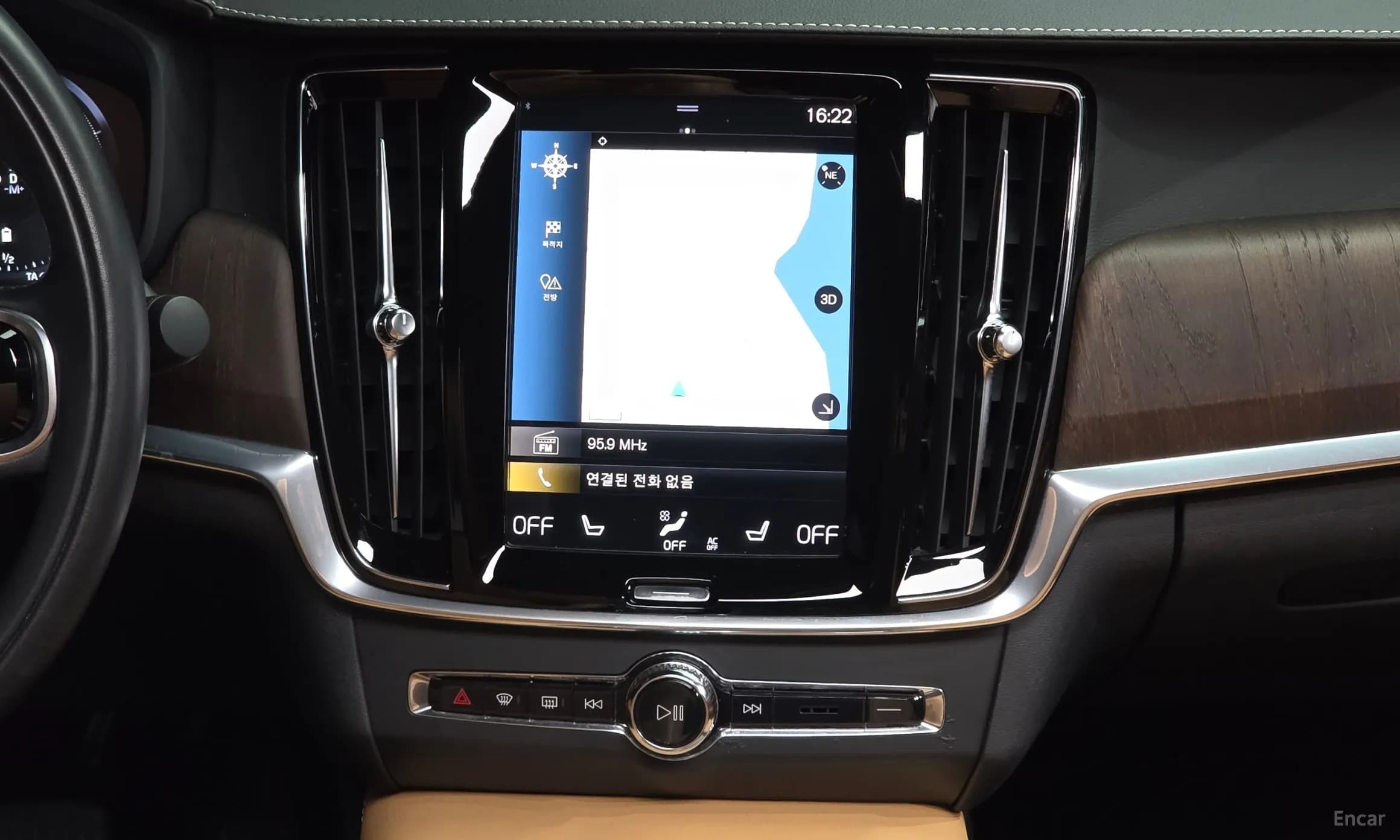 S90