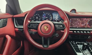 911 (992)