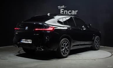 X4 (G02)