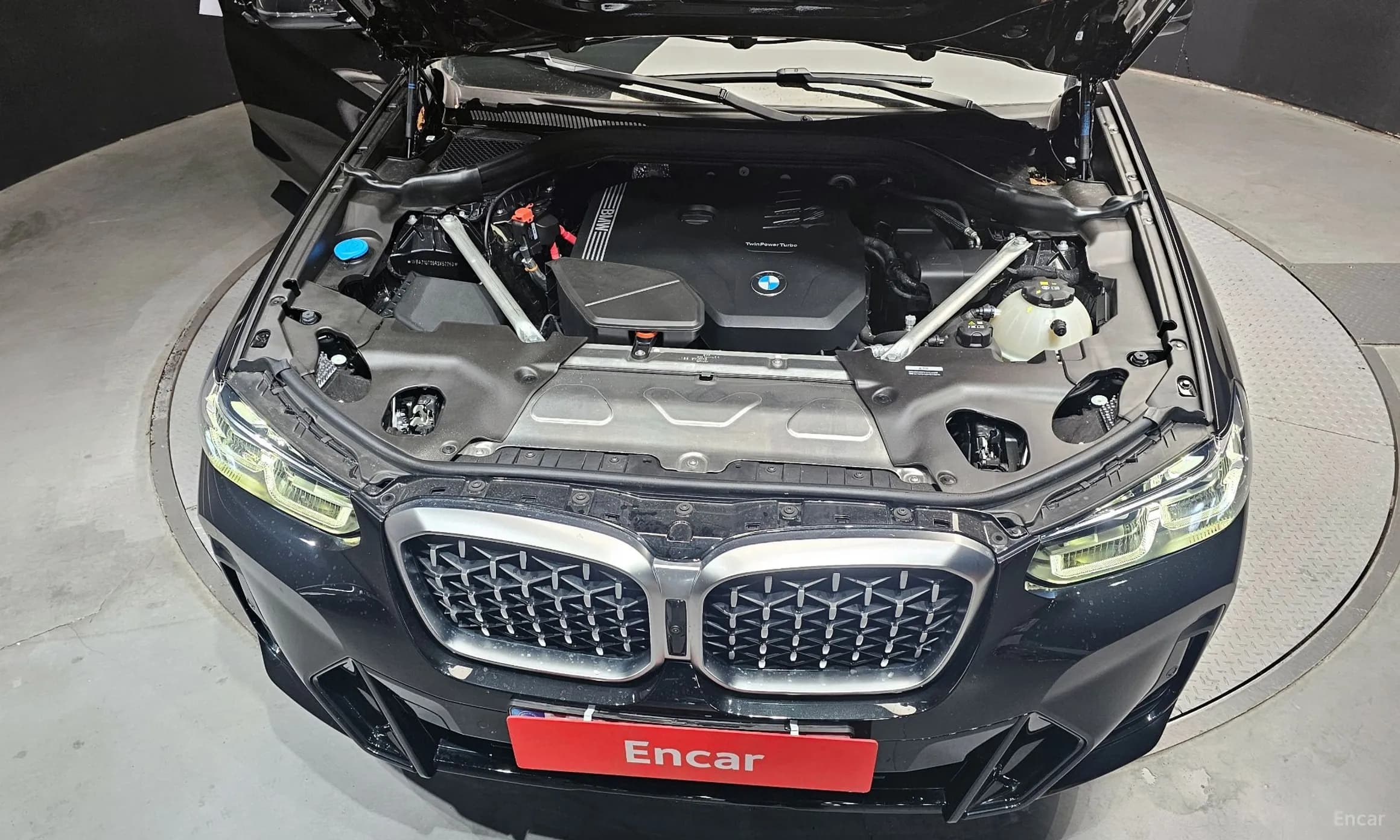 X4 (G02)