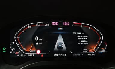 X4 (G02)