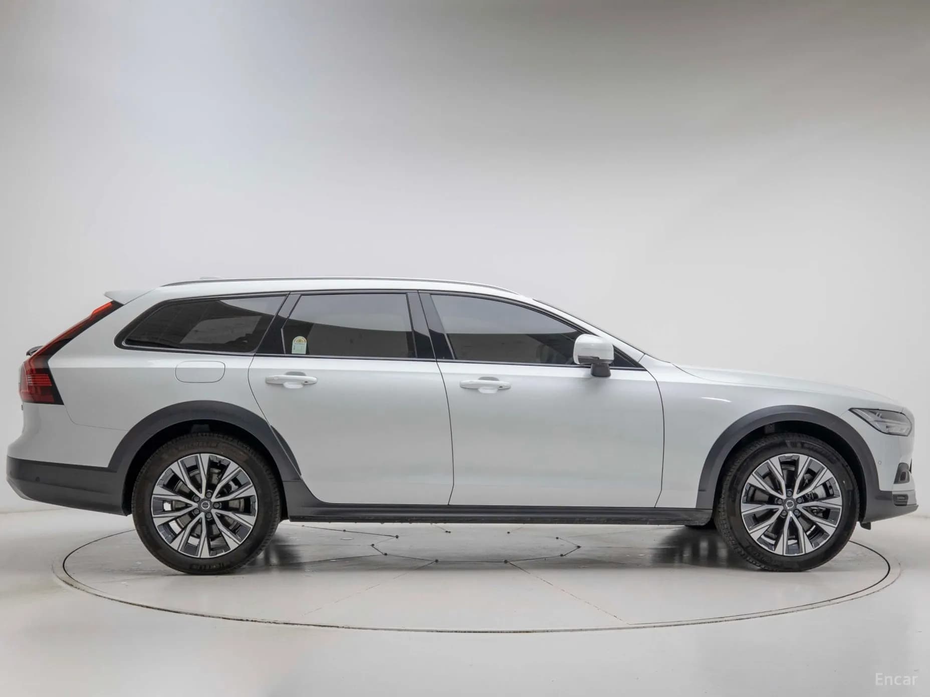 V90 Cross Country