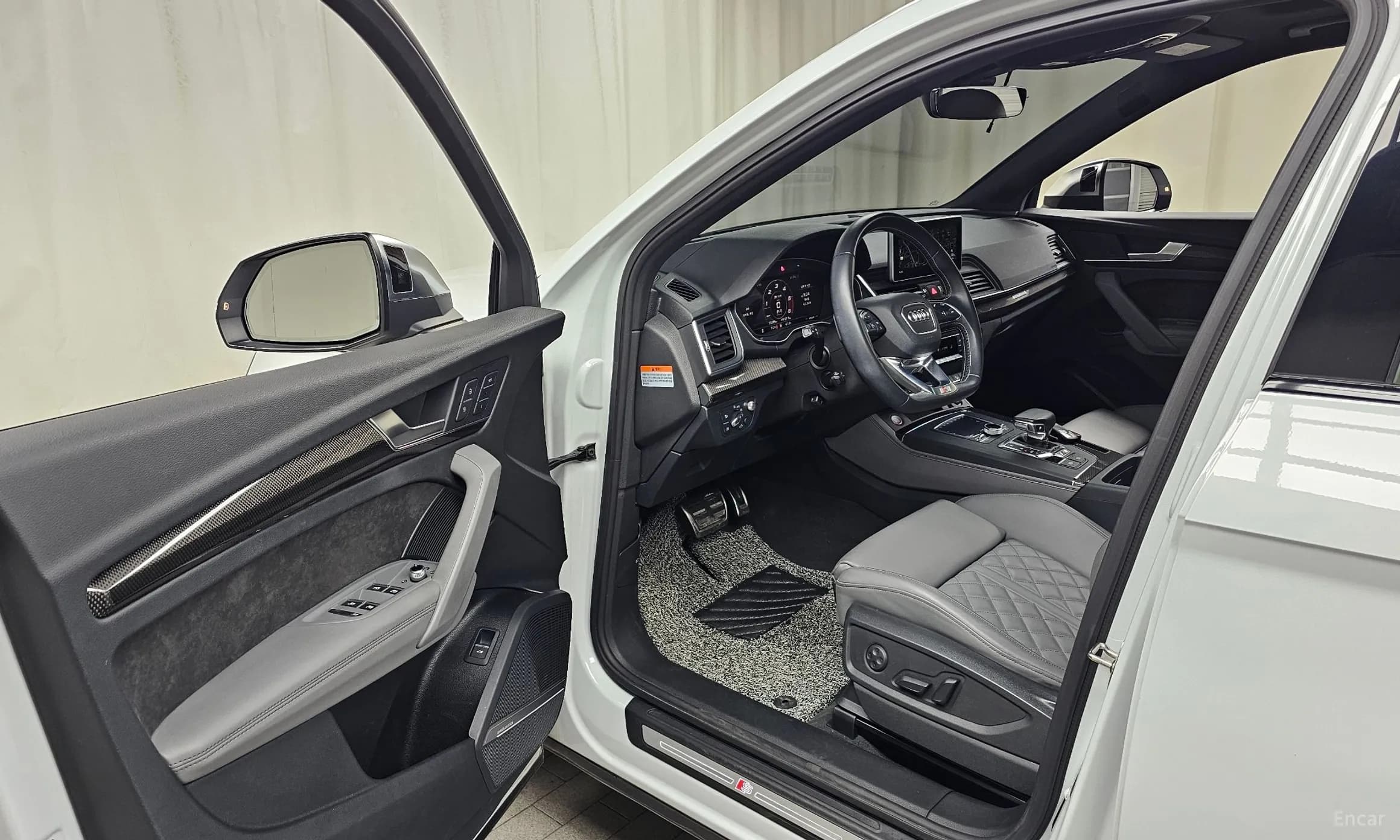 SQ5 (FY)