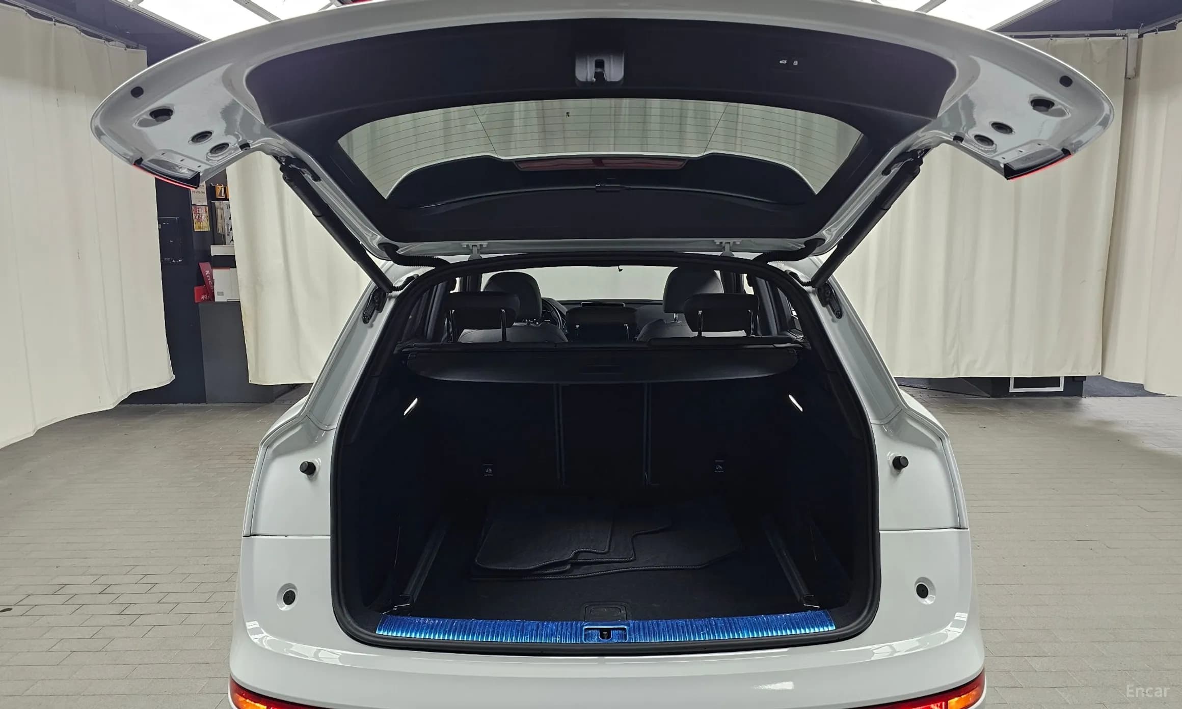 SQ5 (FY)