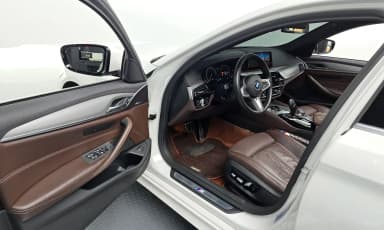 5 Series (G30)