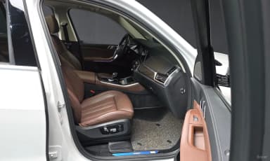 X5 (G05)