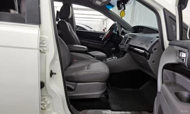 Korando Turismo