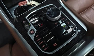 X6 (G06)