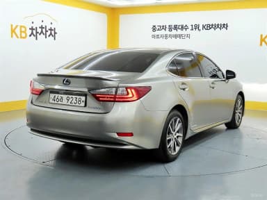 New ES300h
