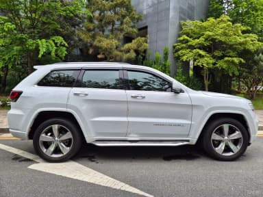 Grand Cherokee