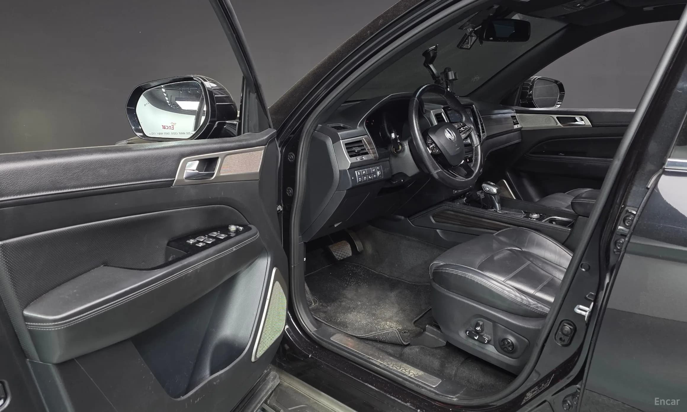 G4 Rexton