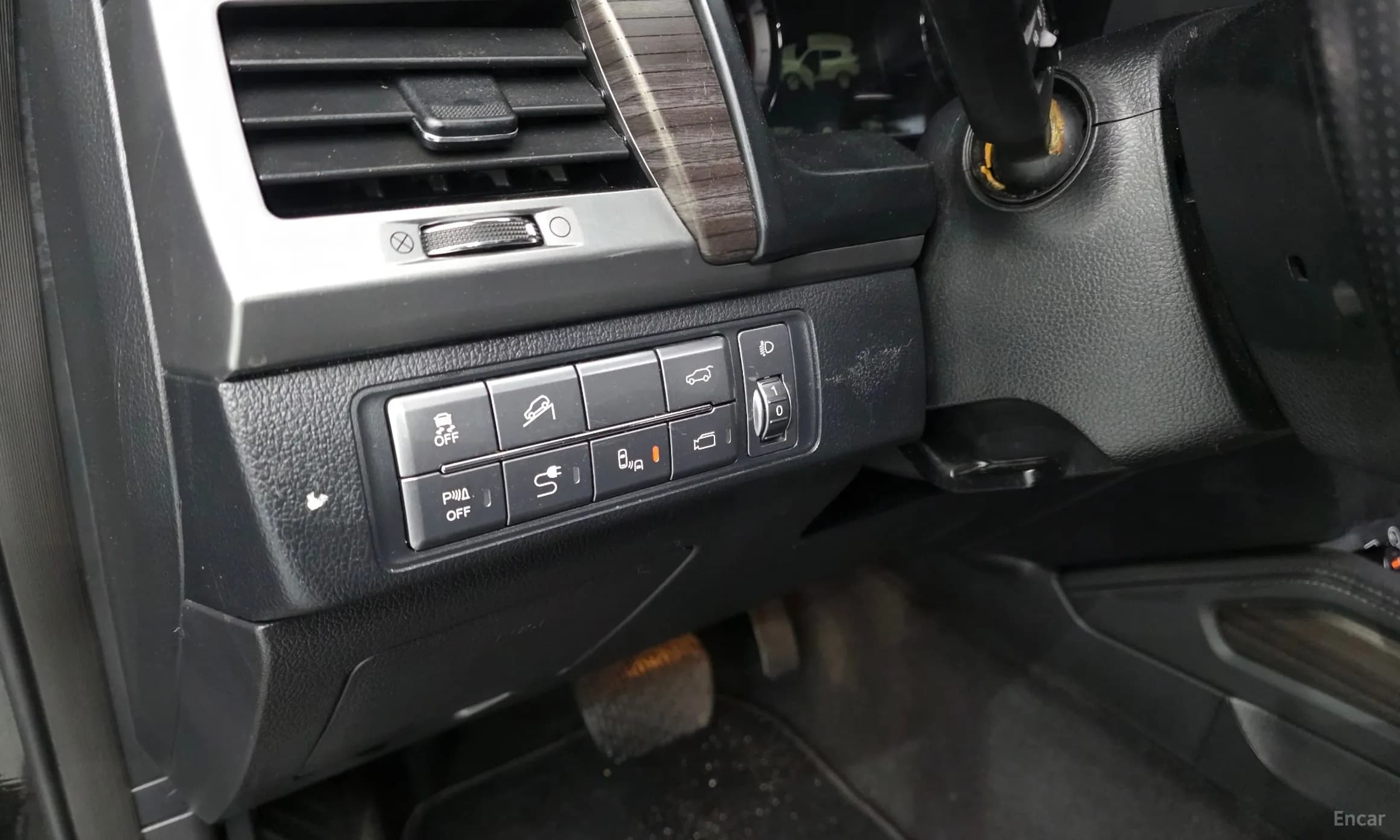 G4 Rexton