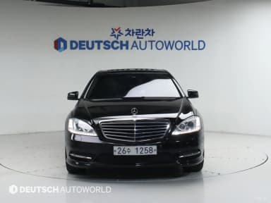 S-Class W221