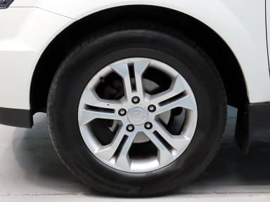Korando Sports