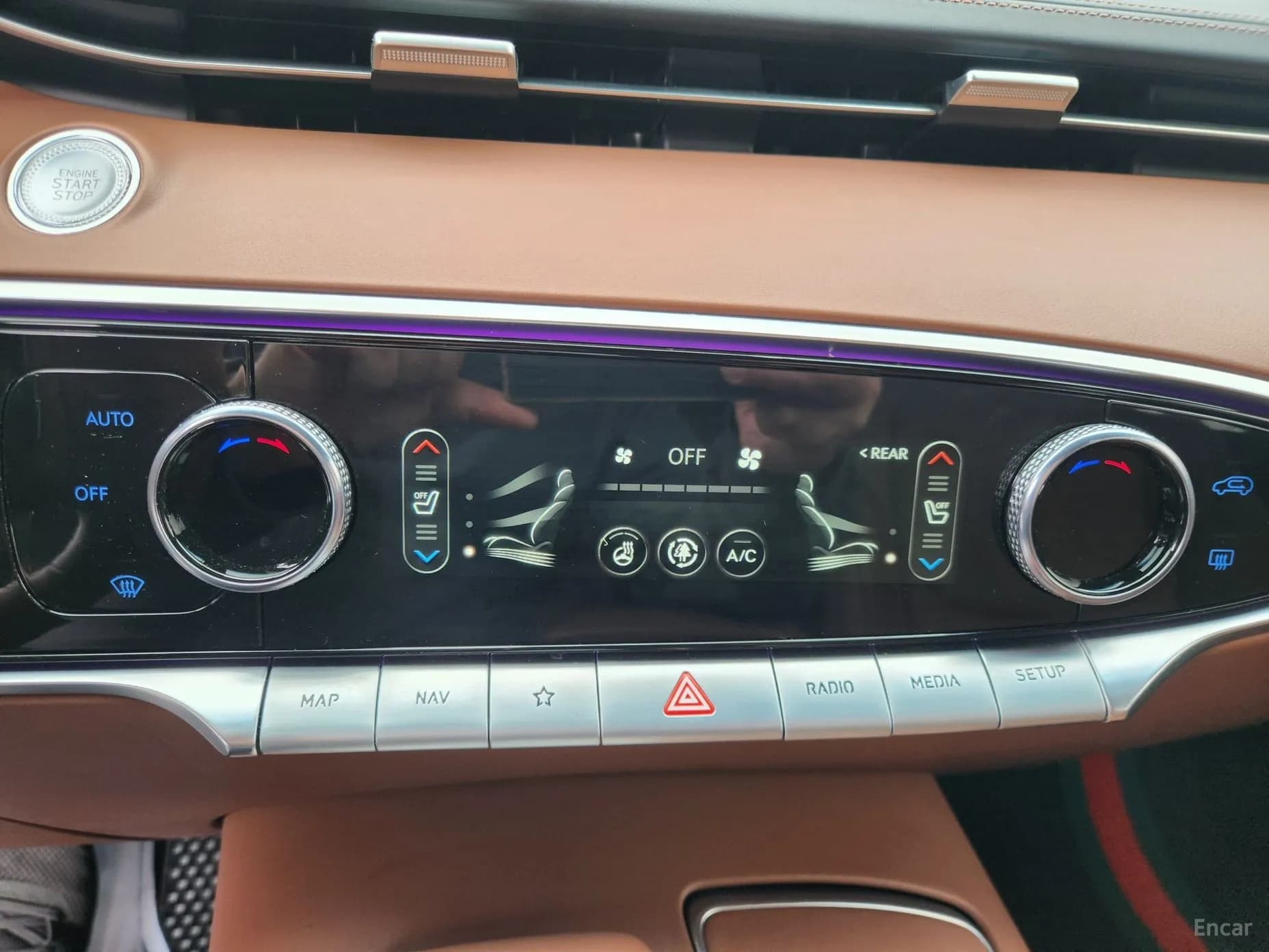 GV70