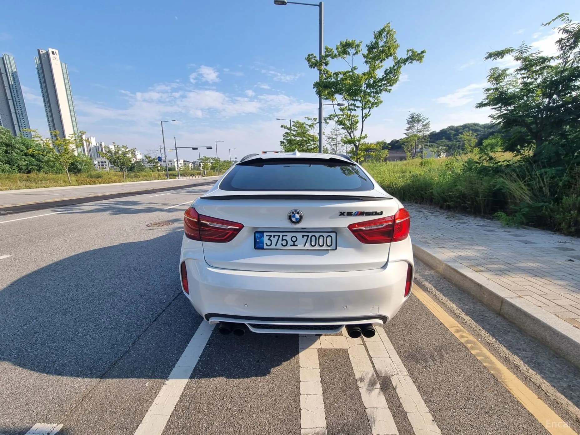 X6 (F16)