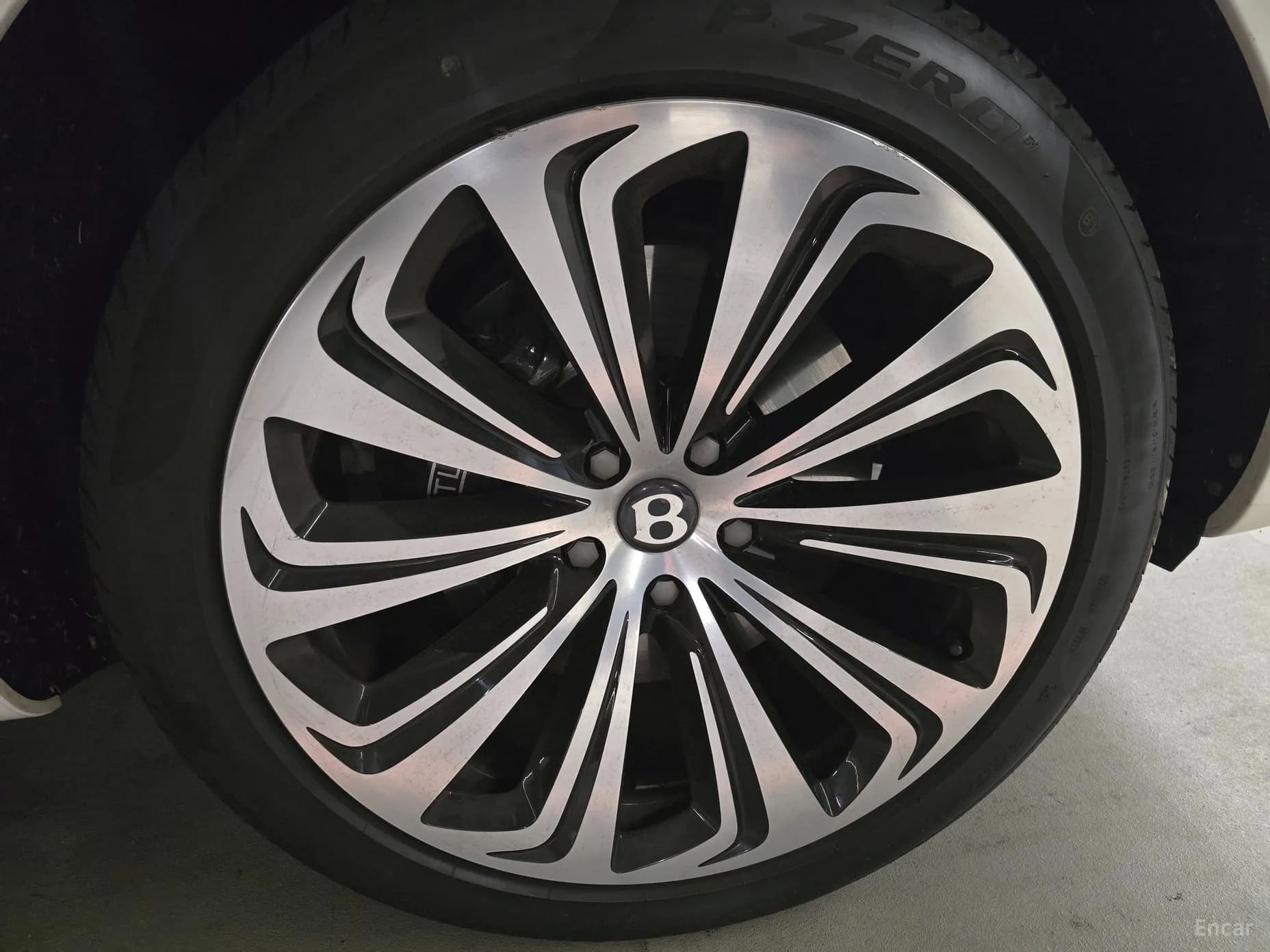Bentayga