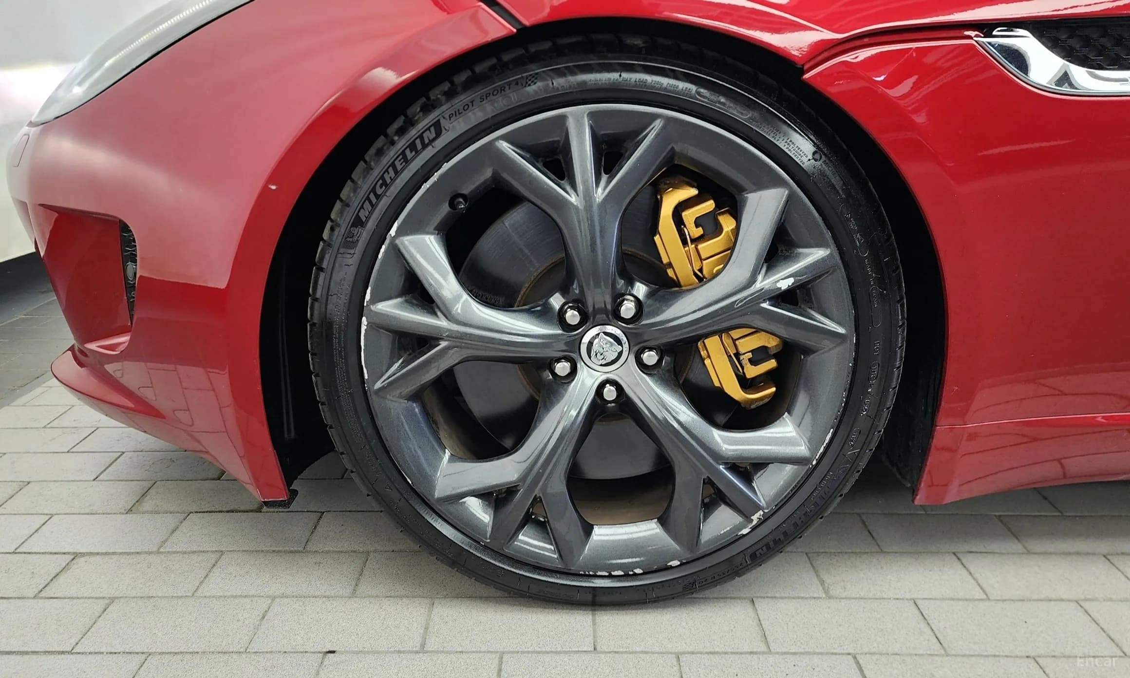 F-TYPE